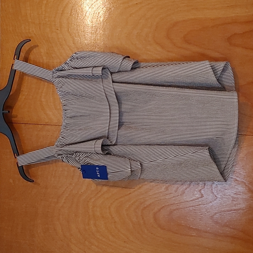 Striped Ruffle Sleeveless Top - Picture 6 of 6